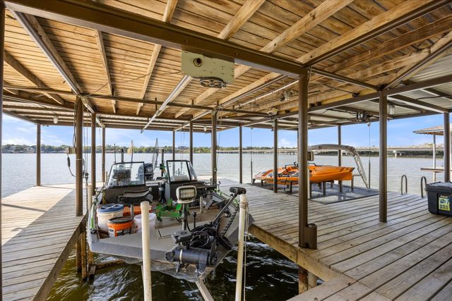 109 Casas Del Sur Street, Granbury, TX 76049