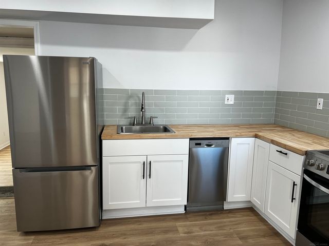 17891 Birmingham St Street, Roseville, MI 48066