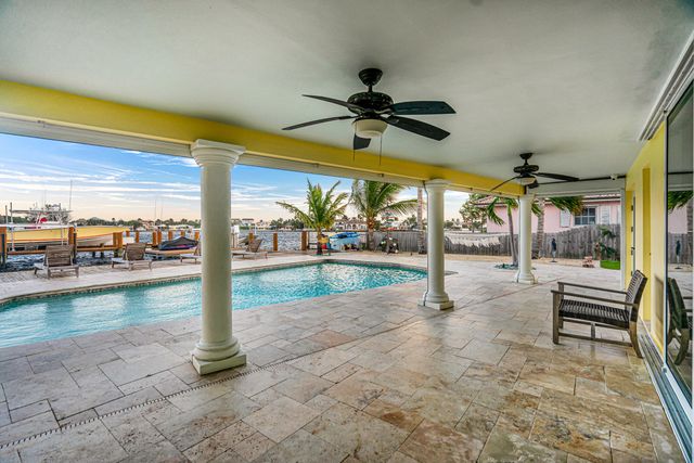 844 East Drive, Boynton Beach, FL 33435