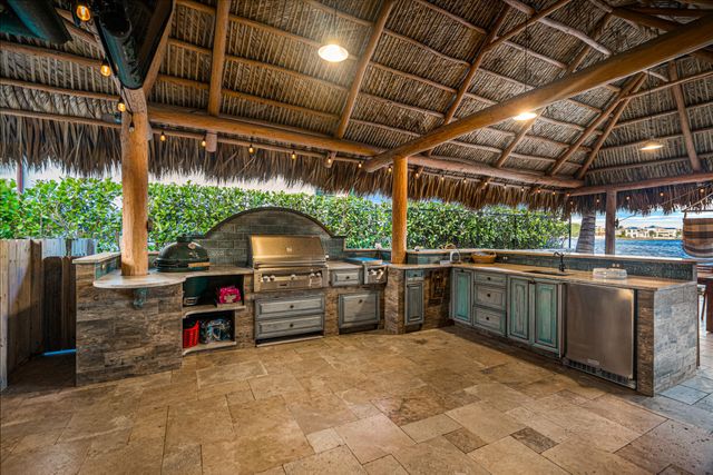 844 East Drive, Boynton Beach, FL 33435