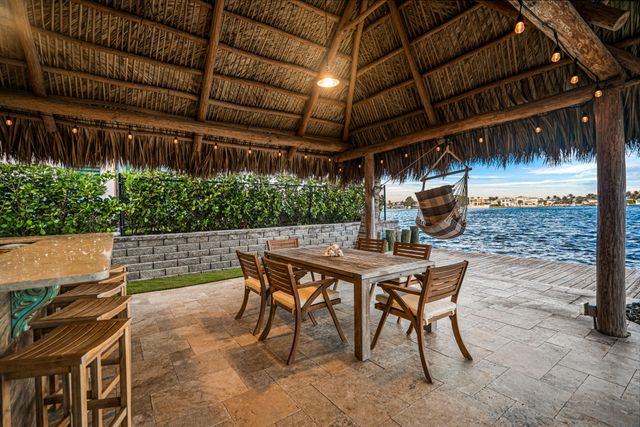 844 East Drive, Boynton Beach, FL 33435