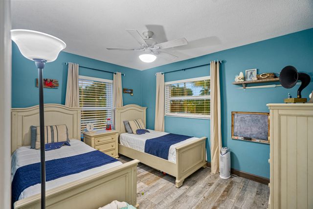 844 East Drive, Boynton Beach, FL 33435