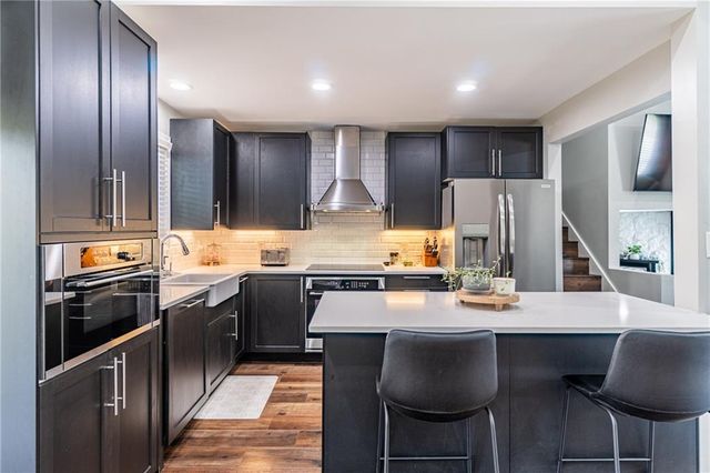 427 Arbour Run, Suwanee, GA 30024