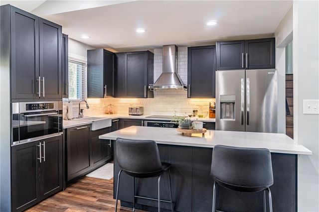 427 Arbour Run, Suwanee, GA 30024