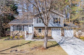 427 Arbour Run, Suwanee, GA 30024