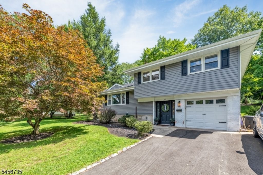 25 Windsor Ct, Norwood Boro, NJ 07648 — exterior