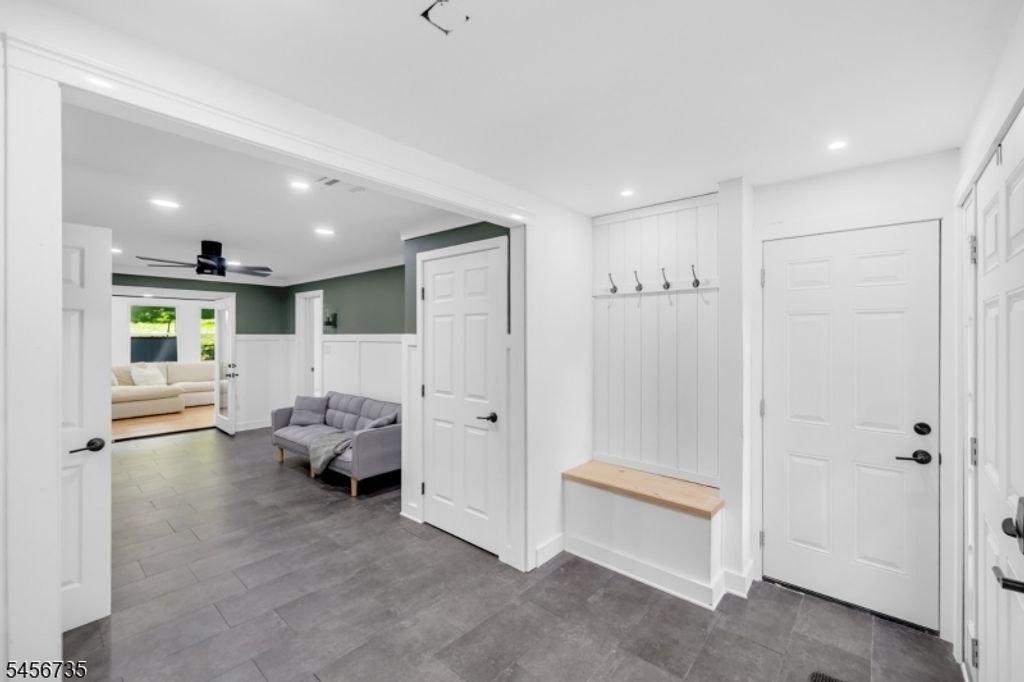 25 Windsor Ct, Norwood Boro, NJ 07648 — photo 4
