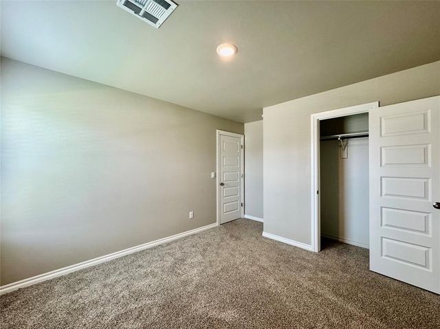 2800 Stormy Street, Yukon, OK 73099