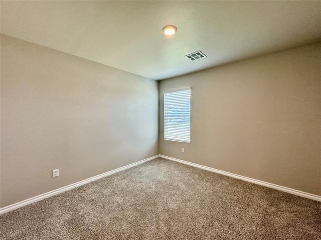 2800 Stormy Street, Yukon, OK 73099