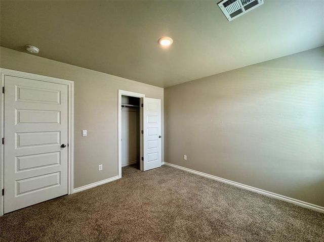 2800 Stormy Street, Yukon, OK 73099