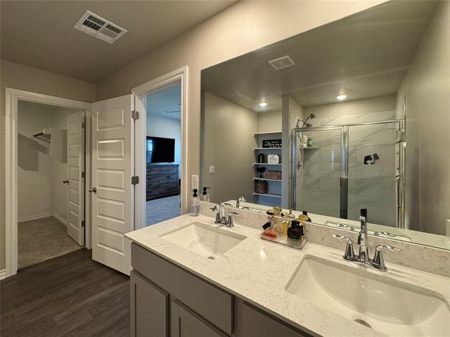 2800 Stormy Street, Yukon, OK 73099