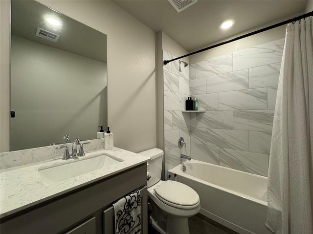 2800 Stormy Street, Yukon, OK 73099