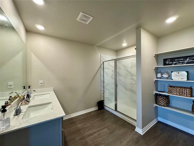 2800 Stormy Street, Yukon, OK 73099