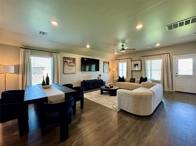 2800 Stormy Street, Yukon, OK 73099