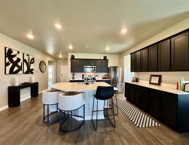 2800 Stormy Street, Yukon, OK 73099