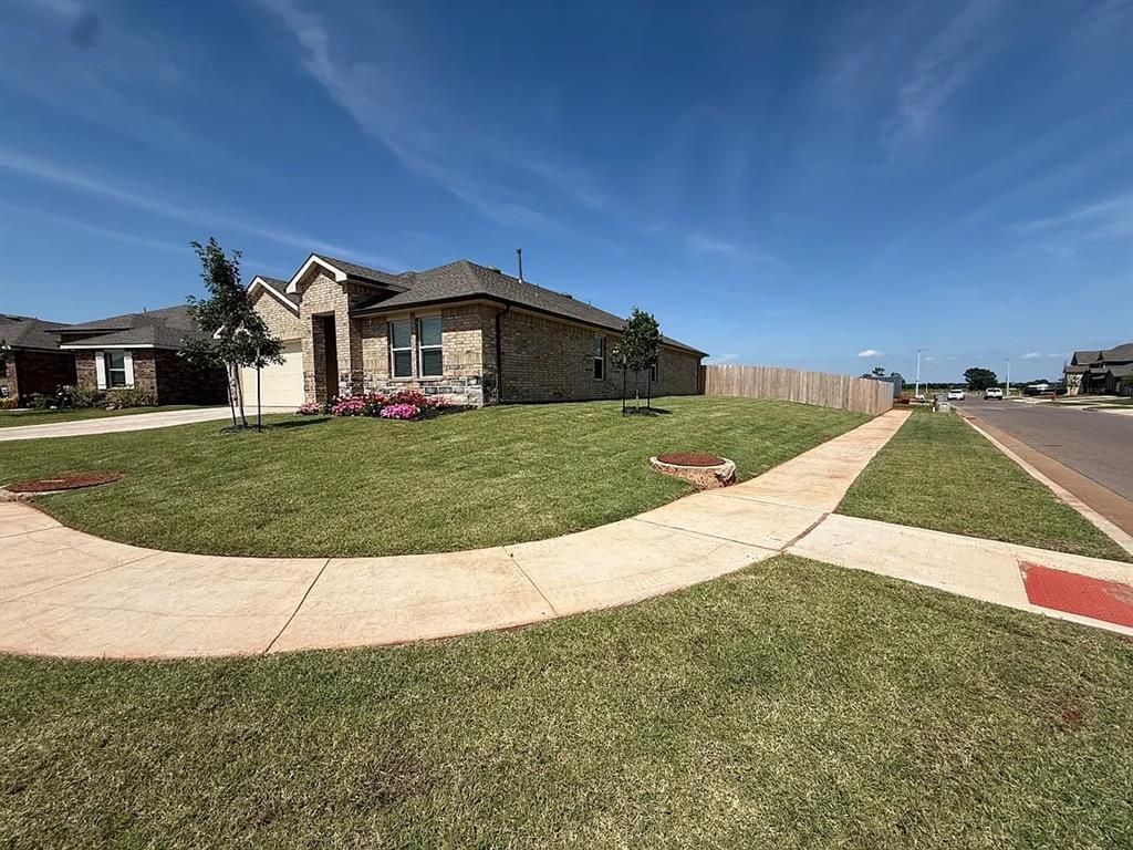 2800 Stormy Street, Yukon, OK 73099