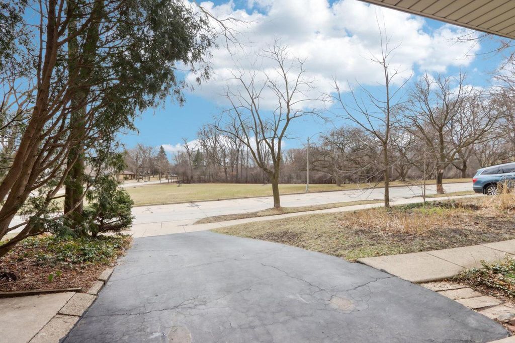 property-img