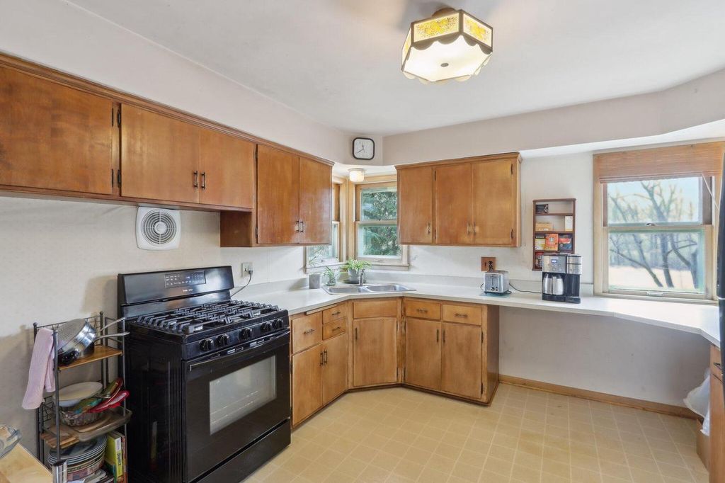 property-img