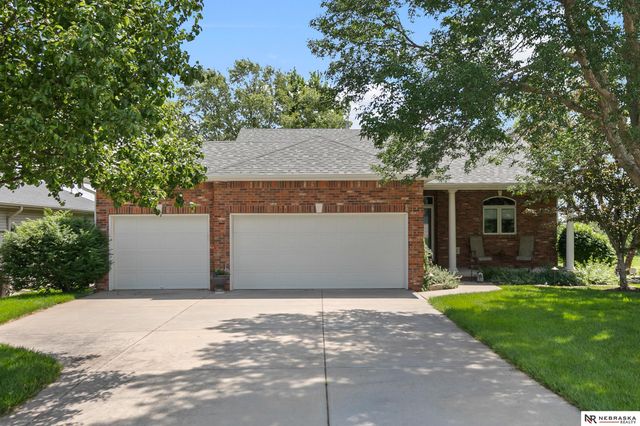 4912 Woodland Hills Drive, Eagle, NE 68347