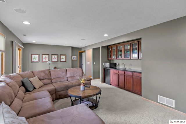 4912 Woodland Hills Drive, Eagle, NE 68347