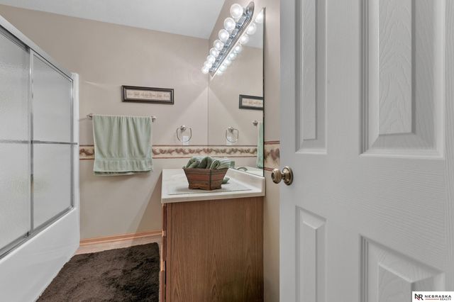 4912 Woodland Hills Drive, Eagle, NE 68347
