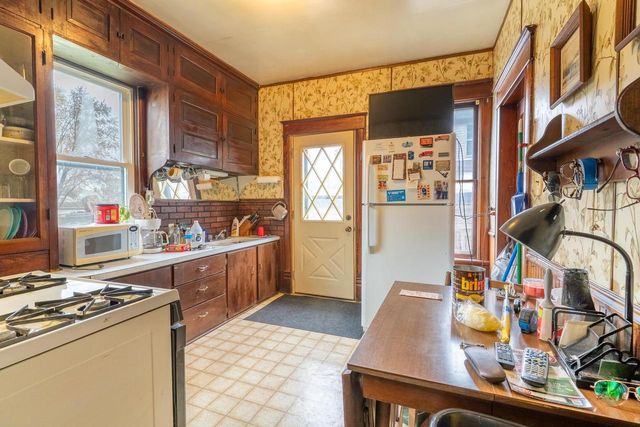 324 S ROOSEVELT STREET, Green Bay, WI 54301