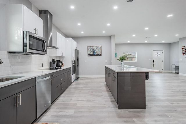 1830 20TH STREET S, St Petersburg, FL 33712
