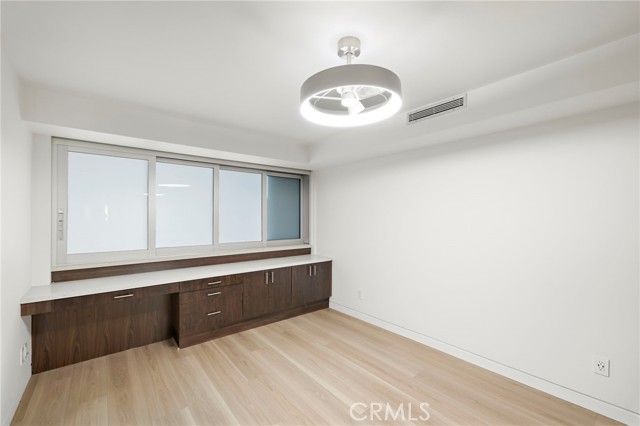 609 Sleepy Hollow Lane 18, Laguna Beach, CA 92651