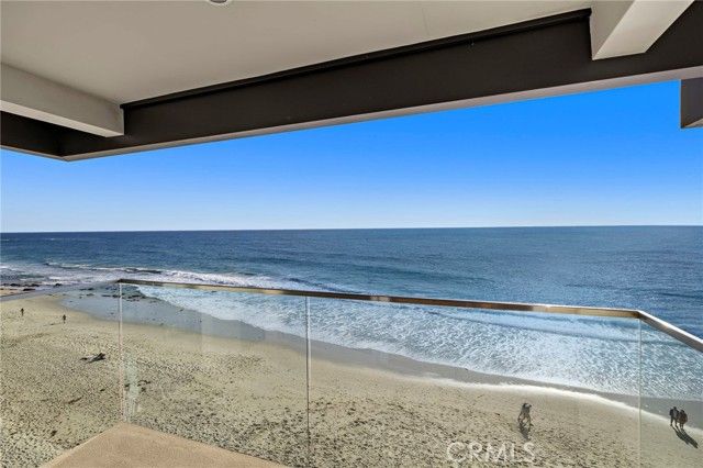 609 Sleepy Hollow Lane 18, Laguna Beach, CA 92651