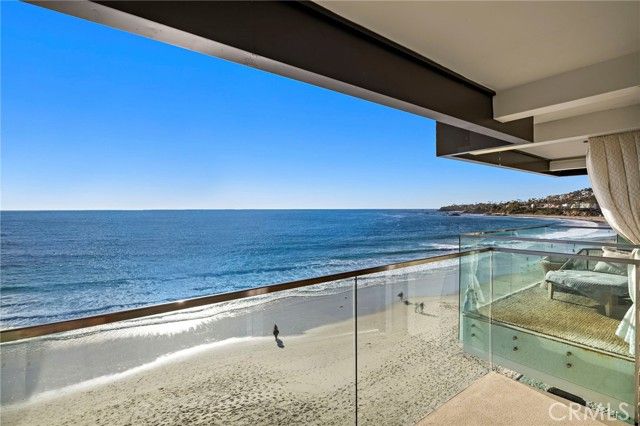 609 Sleepy Hollow Lane 18, Laguna Beach, CA 92651