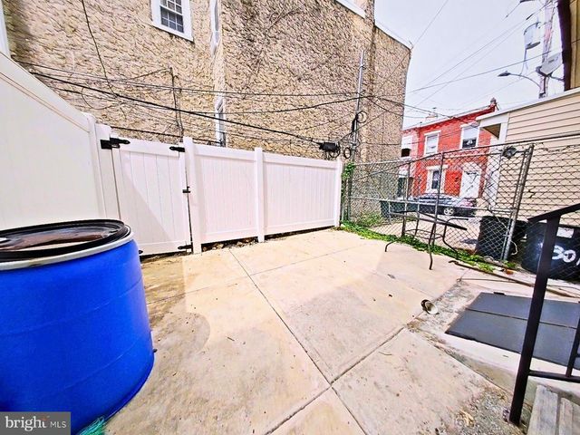 3010 N BROAD ST, Philadelphia, PA 19132