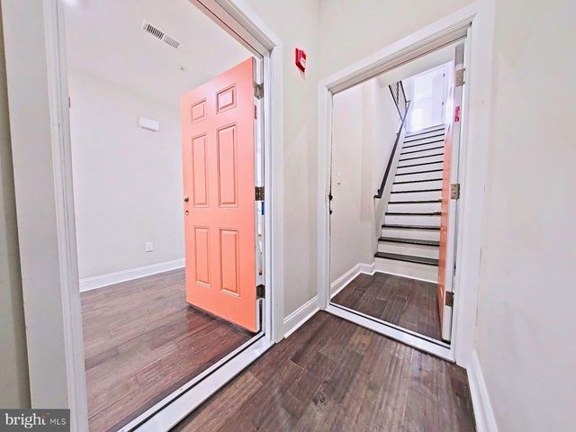 3010 N BROAD ST, Philadelphia, PA 19132