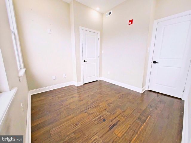 3010 N BROAD ST, Philadelphia, PA 19132