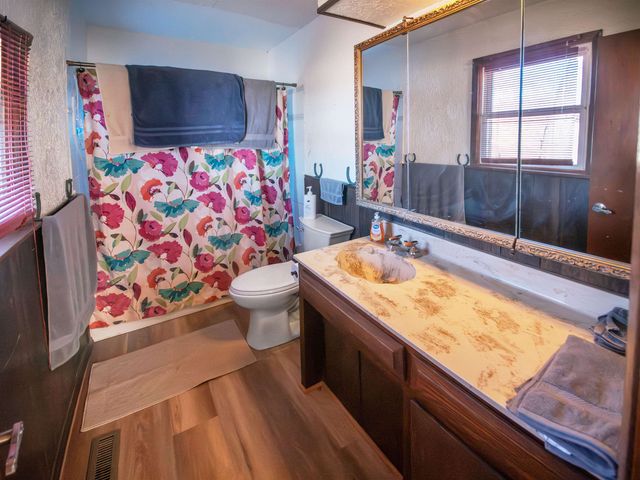 1636 Rock, Howard, KS 67349