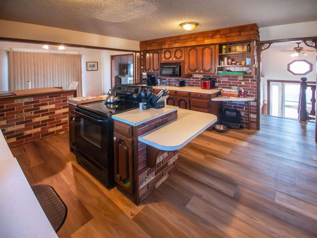 1636 Rock, Howard, KS 67349