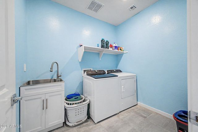 37013 W LA PAZ Street, Maricopa, AZ 85138