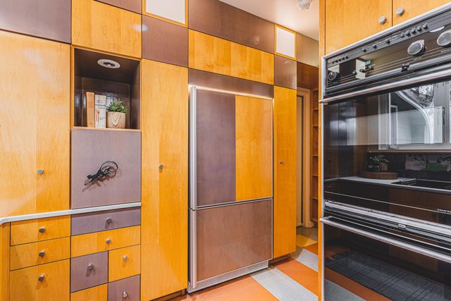 450 Whispering Pines Lane, Grants Pass, OR 97527