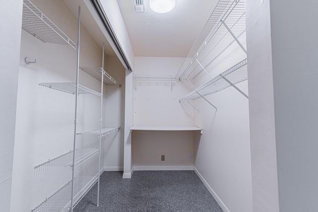 450 Whispering Pines Lane, Grants Pass, OR 97527