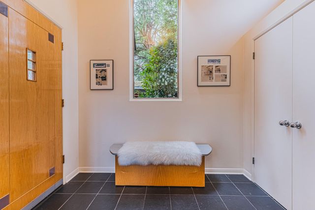 450 Whispering Pines Lane, Grants Pass, OR 97527