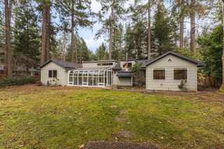 450 Whispering Pines Lane, Grants Pass, OR 97527