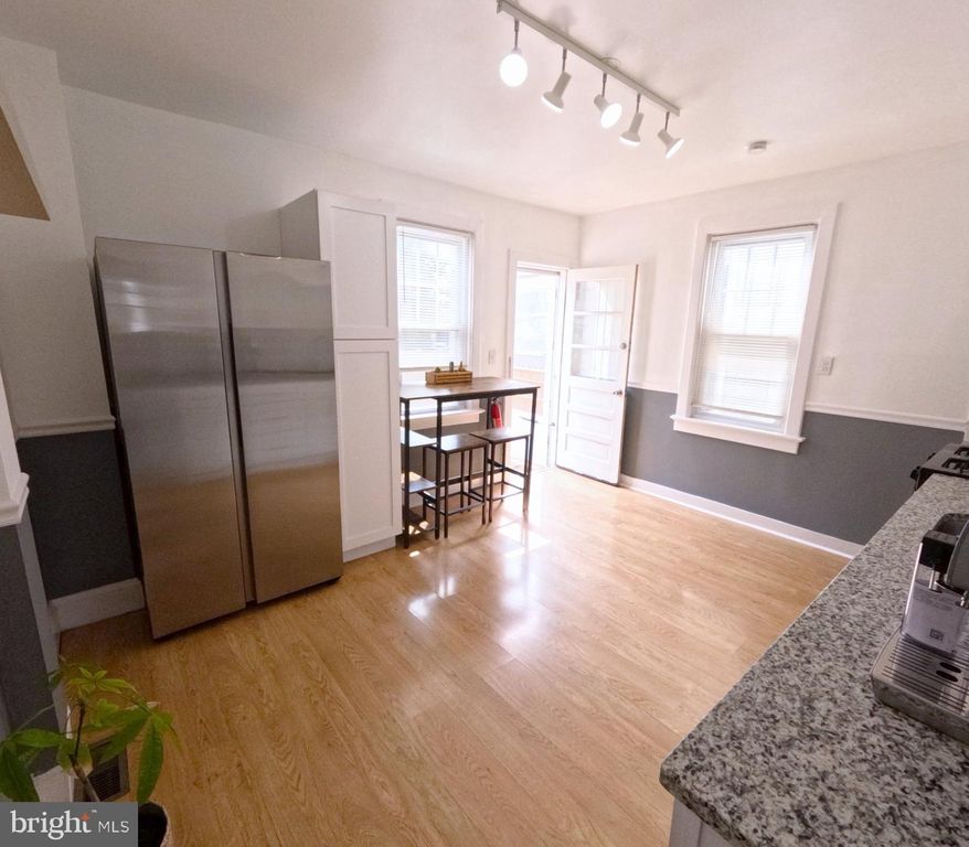 24 NEWKIRK AVE, Hamilton, NJ 08629 — photo 4