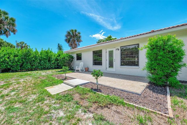 2340 PALMETTO STREET, Nokomis, FL 34275