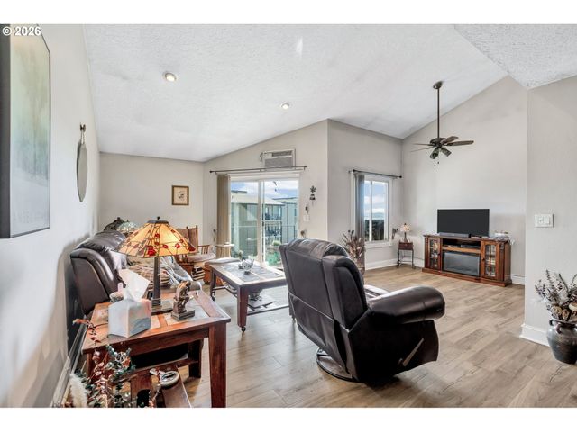 5565 E EVERGREEN Blvd 3406, Vancouver, WA 98661