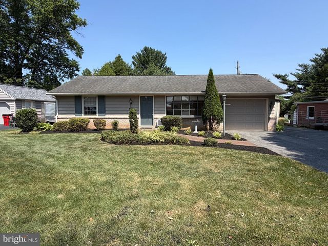 2707 KIMBERLY RD, Lancaster, PA 17603