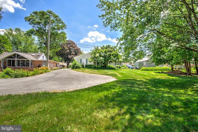 2707 KIMBERLY RD, Lancaster, PA 17603