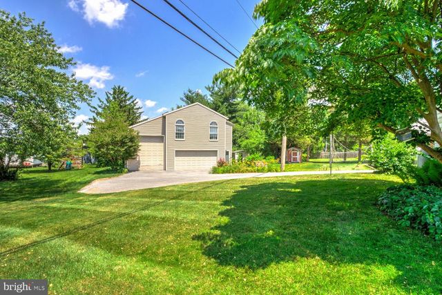 2707 KIMBERLY RD, Lancaster, PA 17603