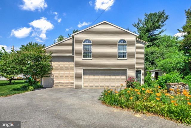 2707 KIMBERLY RD, Lancaster, PA 17603