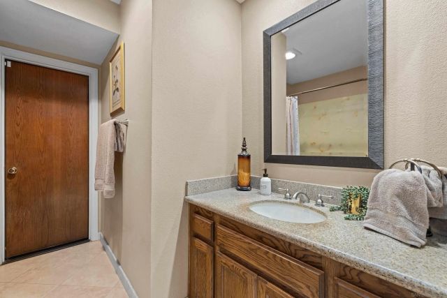 23549 Oriente Way, Ramona, CA 92065