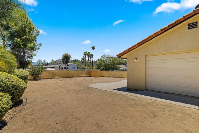 23549 Oriente Way, Ramona, CA 92065