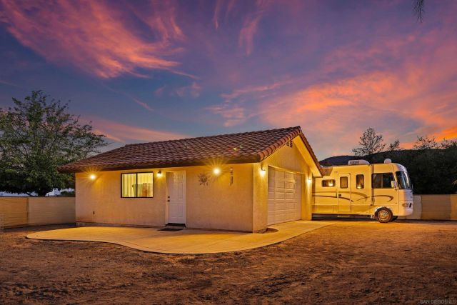 23549 Oriente Way, Ramona, CA 92065
